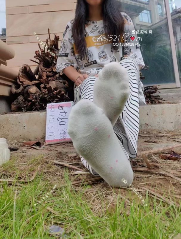 原味丝袜|袜类,臭棉袜,炎炎夏日被汗水湿透的臭袜子，酸臭味十足